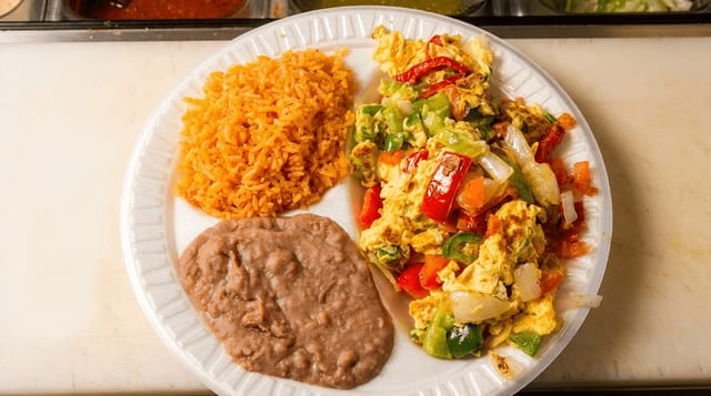 Huevos a la Mexicana.